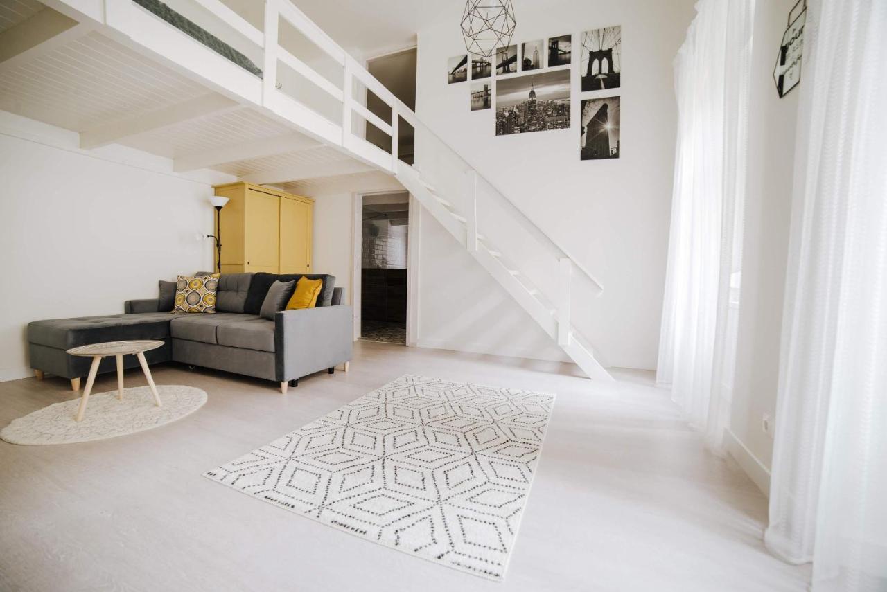 Comfy Apartment At New York Cafe With Aircon Budapest Luaran gambar